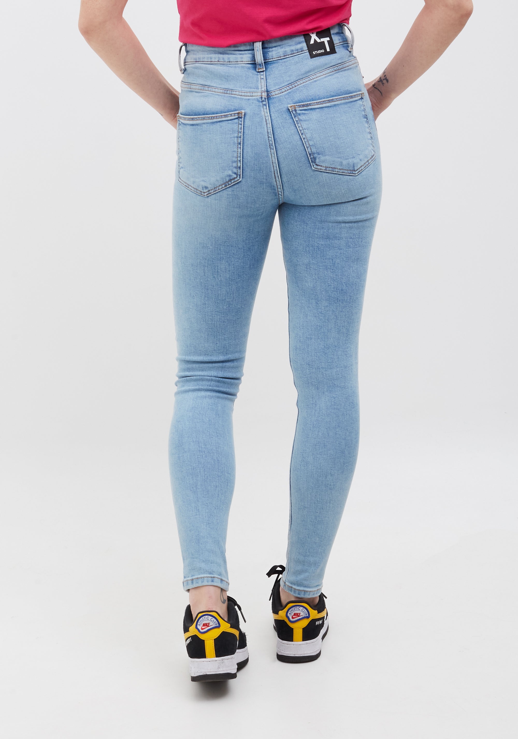 Jeans skinny in denim con lavaggio chiaro XT-STUDIO X123SV1001D45503-062-2